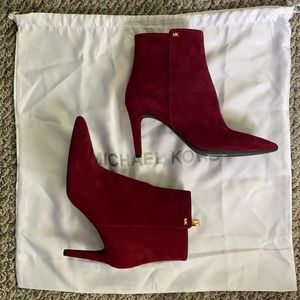 Michael Kors Dorothy Flex Mid Bootie Suede, Size 7